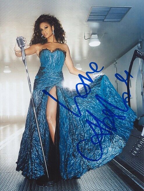 Alesha Dixon 1978- genuine autograph 5x6.5