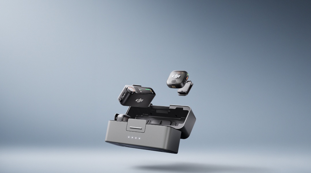 DJI Mic 3 bundle including charging case