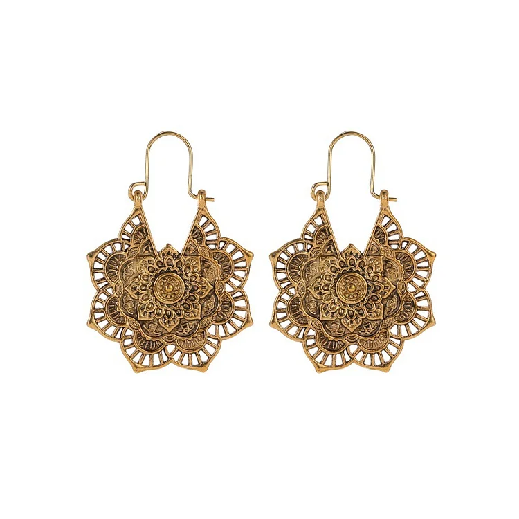 Retro Metal Hollow Flower Earrings