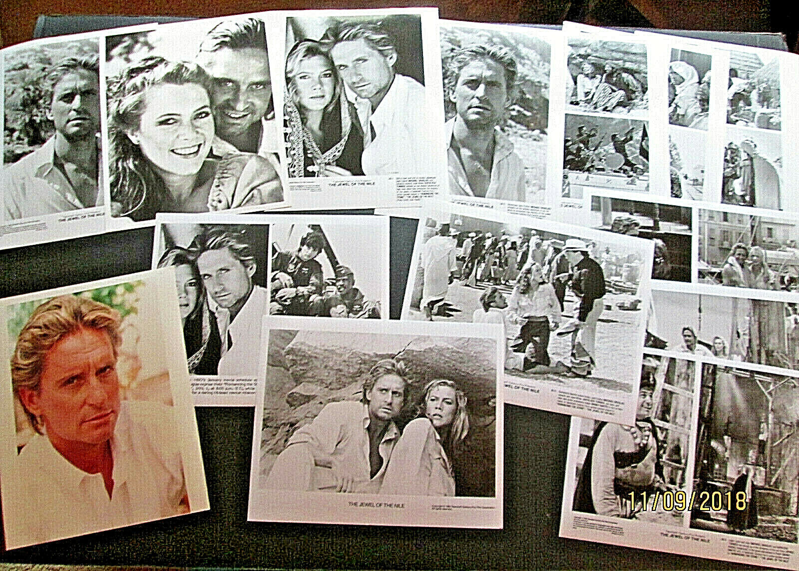 MICHAEL DOUGLAS,KATHLEEN TURNER (JEWEL OF THE NILE) ORIG,1985 Photo Poster painting SET