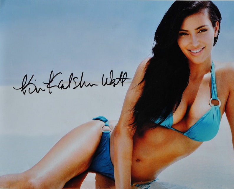 KIM KARDASHIAN SIGNED Photo Poster painting Keeping Up With The Kardashians wcoa