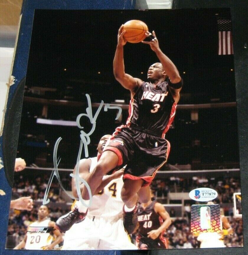 Dwyane Wade Miami Heat SIGNED AUTOGRAPHED ROOKIE Photo Poster painting File 8x10 BAS Basketball