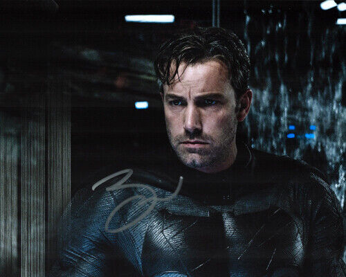 Autographed Photo Poster painting Ben Affleck signed 8 x 10