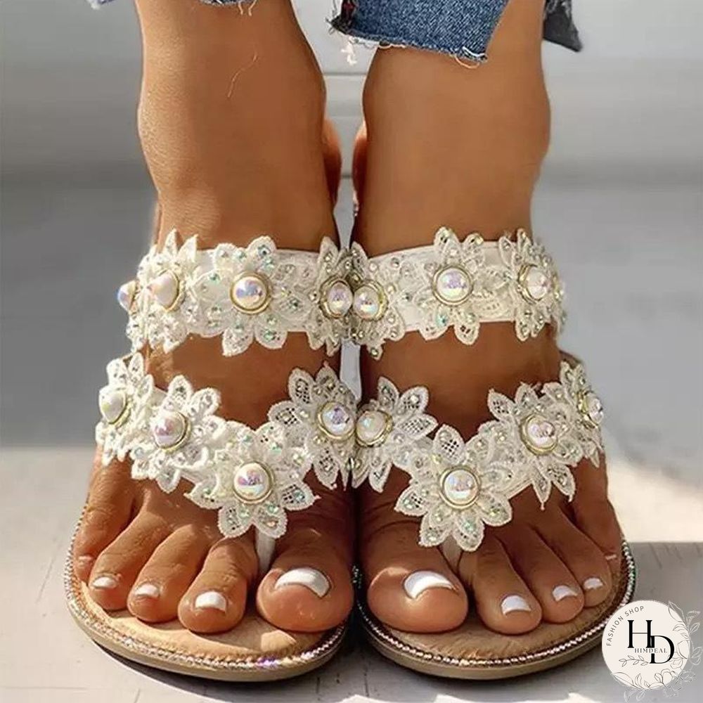 White/Black Flower Pearl Decor Slipper