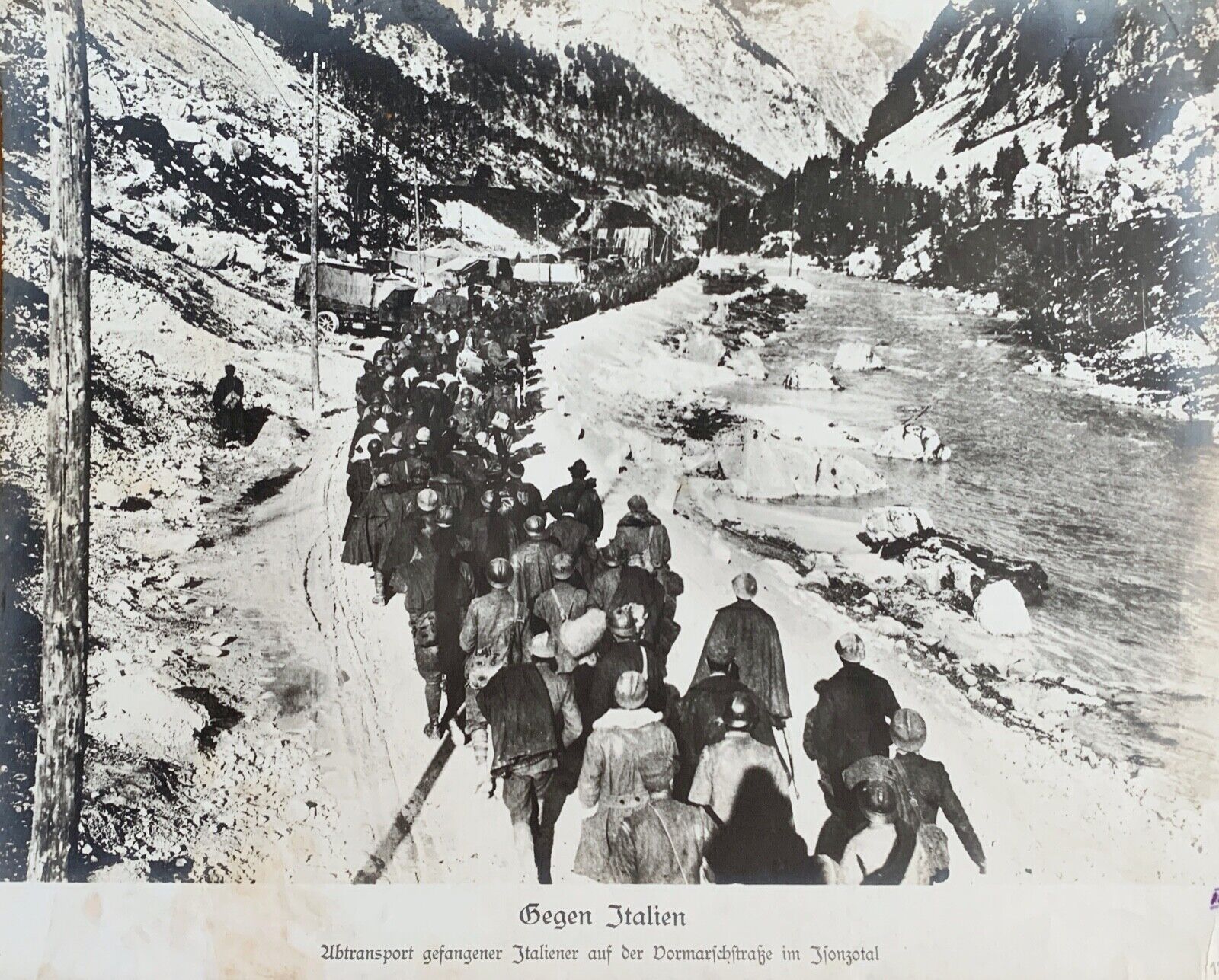 Isonzo Battle Italian Captured WK1 Dr Vintage Press Photo Poster painting 24x30 (TV-1398 +