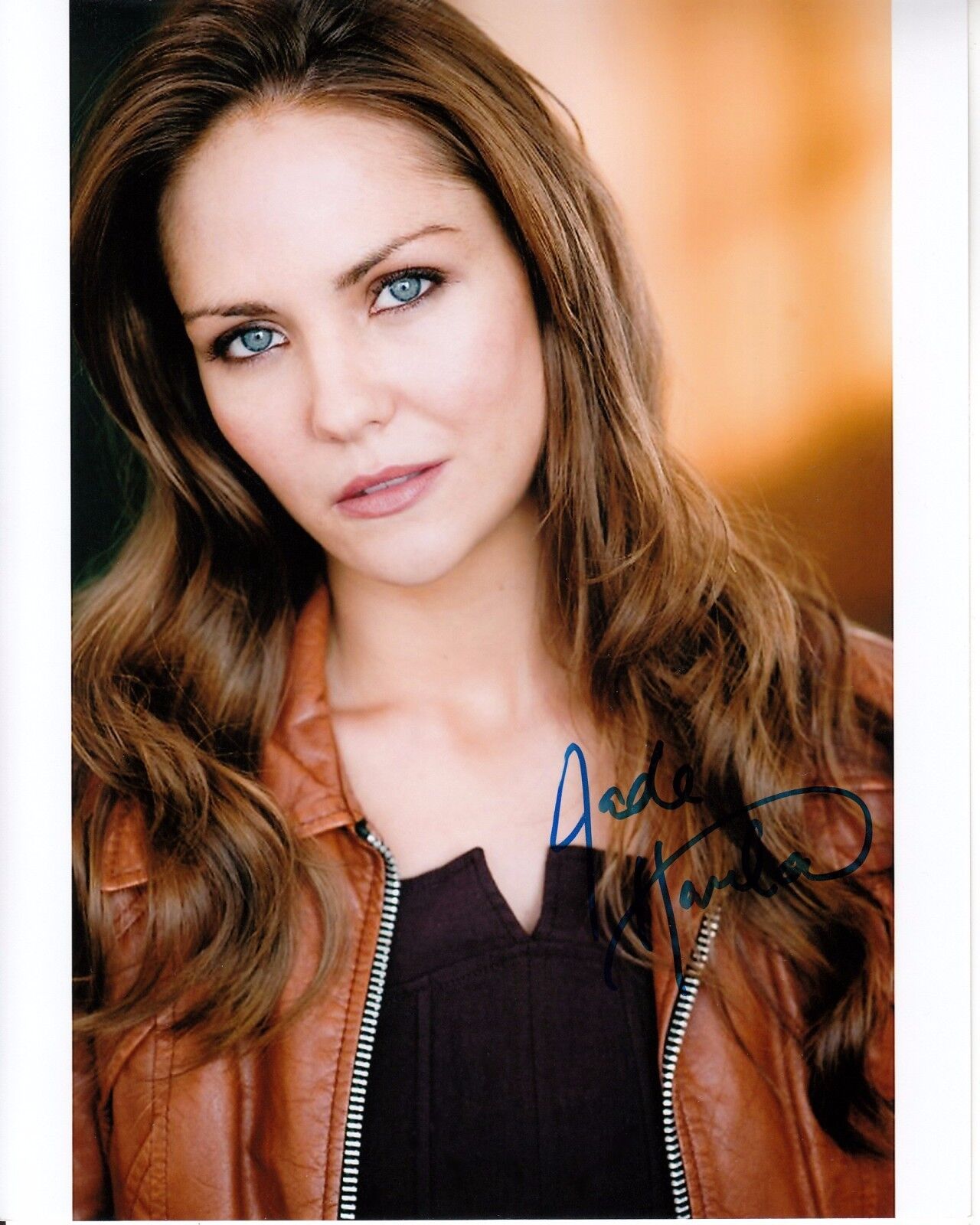 JADE HARLOW hand-signed BEAUTIFUL 8x10 COLOR CLOSEUP PORTRAIT w/ uacc rd COA