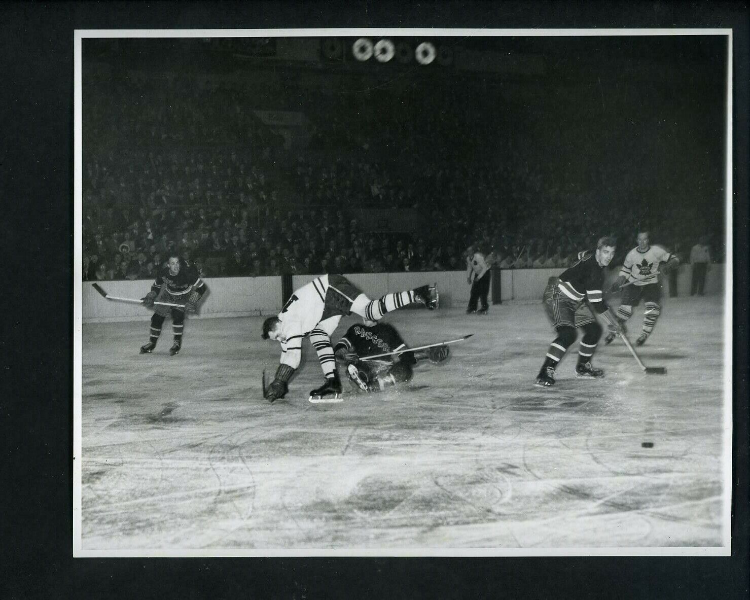 New York Rangers & Toronto Maple Leafs 1945 Type 1 Press Photo Poster painting