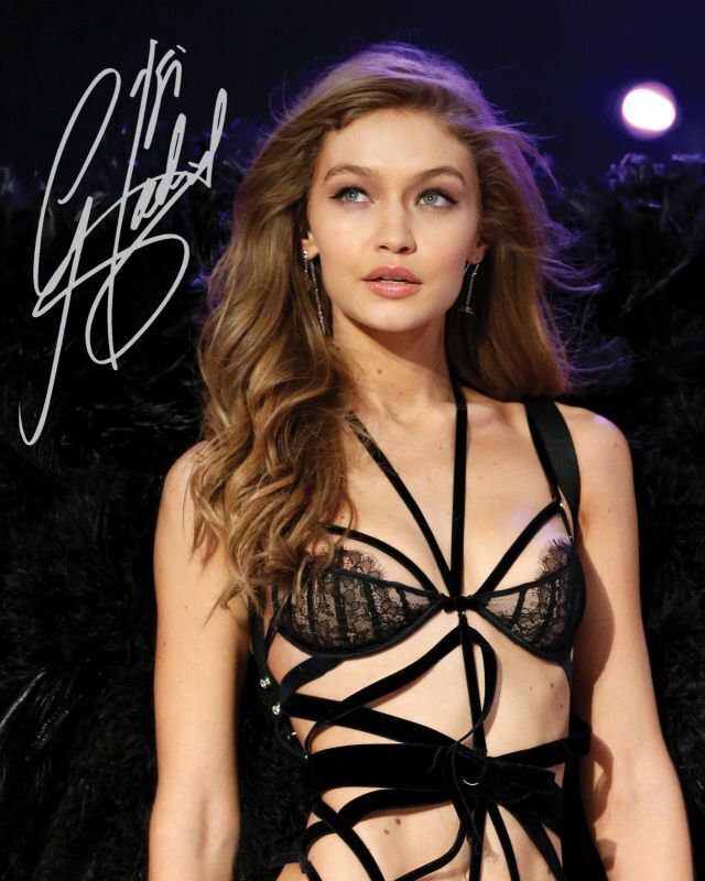 Gigi Hadid Autograph Signed Photo Poster painting Print