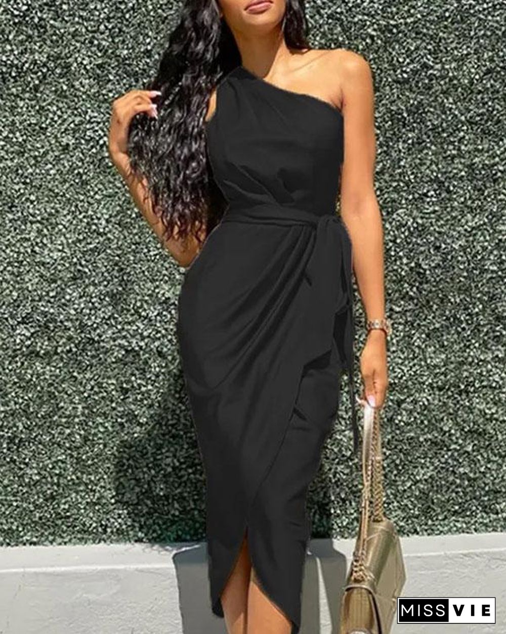 Oblique Shoulder Sheath Party Dress