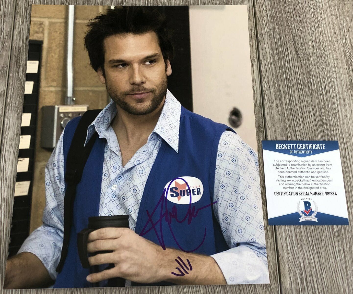 DANE COOK SIGNED AUTOGRAPH EMPLOYEE OF THE MONTH 8x10 Photo Poster painting w/PROOF BECKETT COA