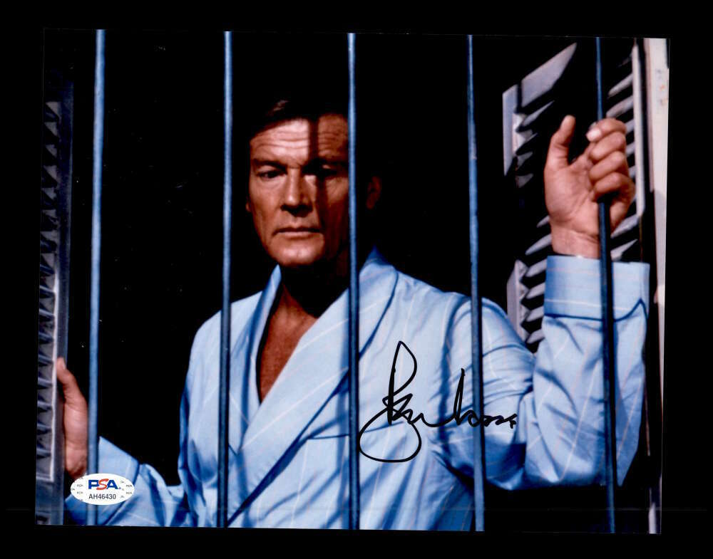 Roger Moore PSA DNA Coa Signed 8x10 James Bond Photo Poster painting Certified Autograph