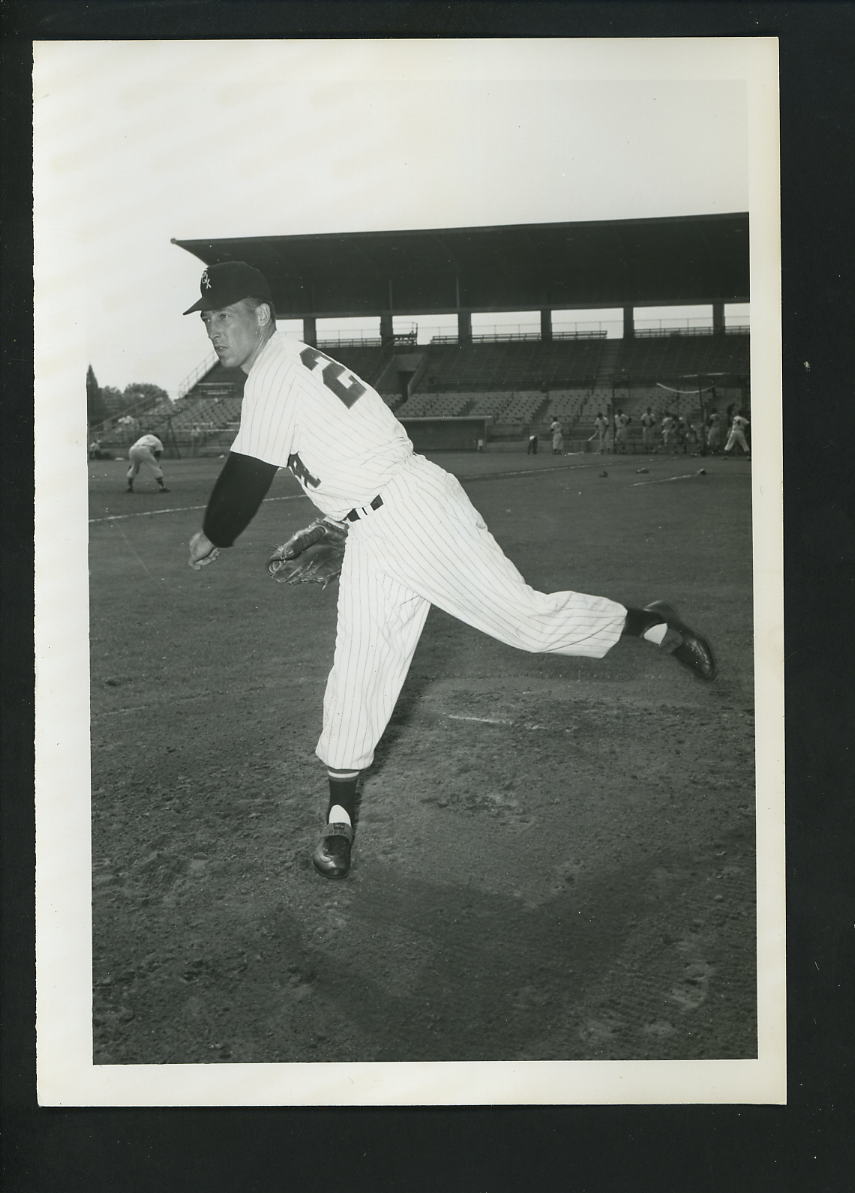 Jack Harshman circa 1954 Press Wire Photo Poster painting by Don Wingfield Chicago White Sox