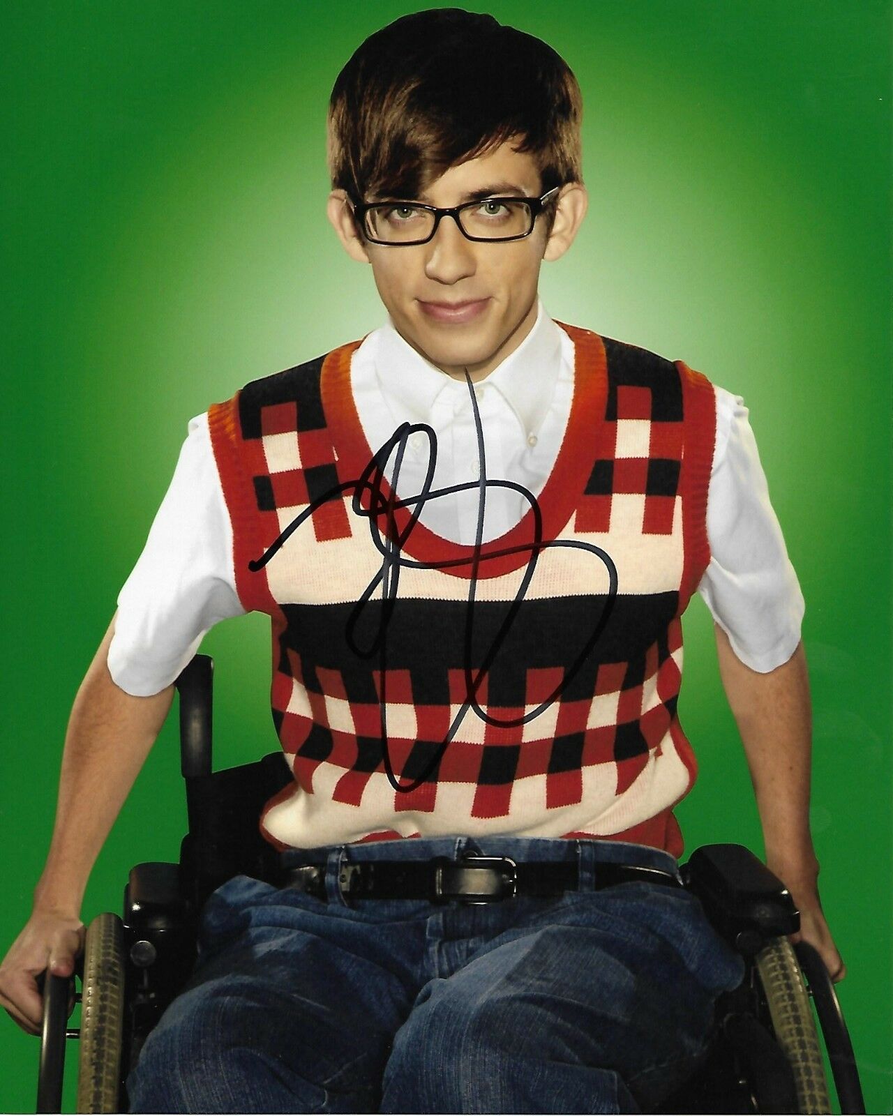 KEVIN MCHALE GLEE AUTOGRAPHED Photo Poster painting SIGNED 8X10 #1 ARTIE ABRAMS