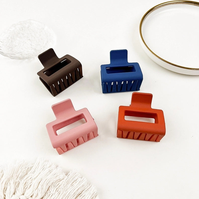 Fashion Solid Color Plastic Hair Claws