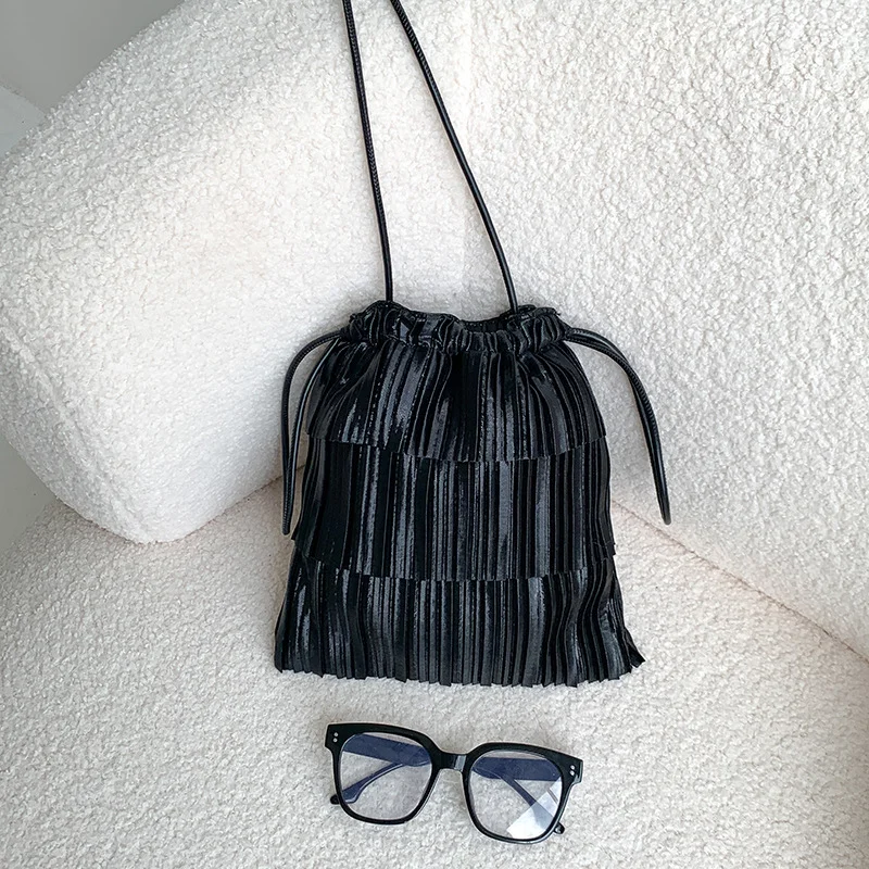 Mongw Mongw Version Bright Face Pull Rope Tassel Bundle Mouth Cross-Body Bag Casual Advanced Sense Niche Bag Summer Female Inclined Cross Shoulder Bag