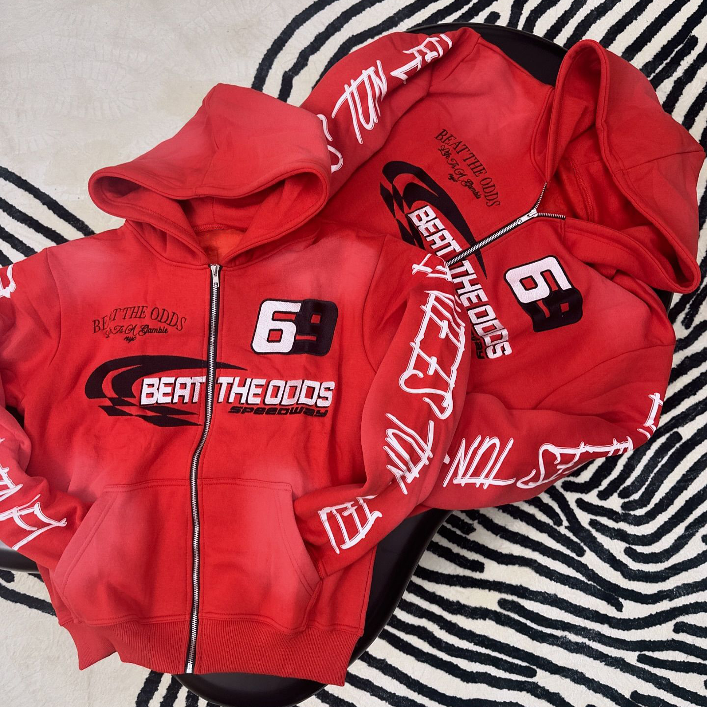 Beat The Odds Print Long Sleeve Zipper Hoodies