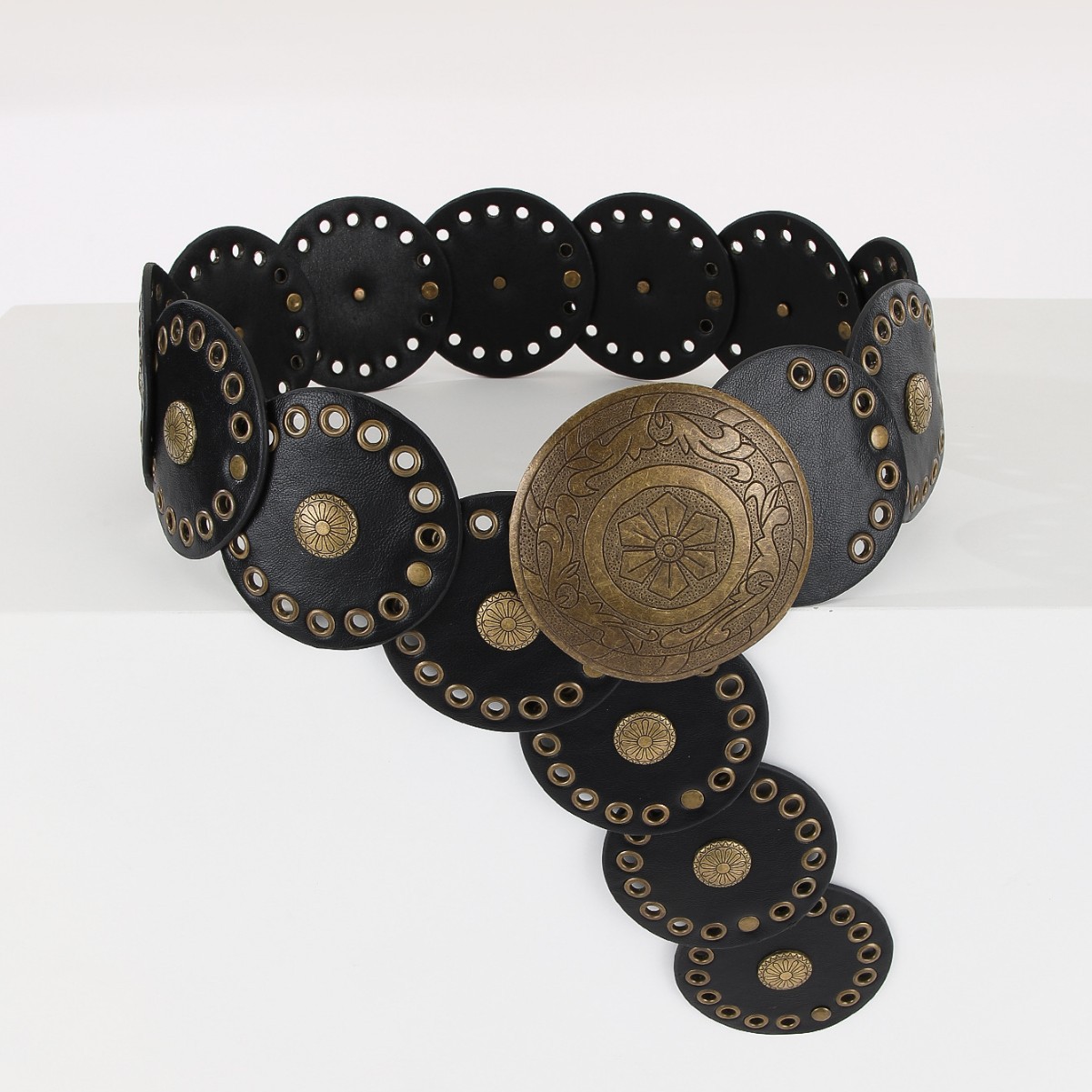 European And American Retro Cowboy Western Style Personality Belt For Women With Exaggerated Round Hollow Metal Wide Bel