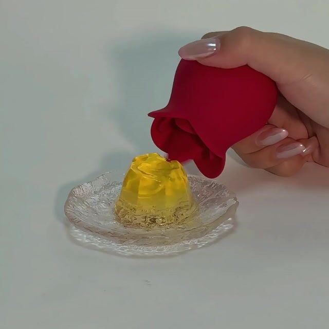 MLEM Rose Tongue Massager &ndash; 3-in-1 Vibrator