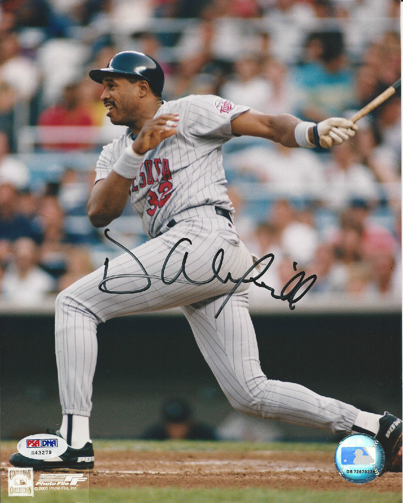 DAVE WINFIELD (Minnesota TWINS) Signed 8 x10 Photo Poster painting with PSA COA