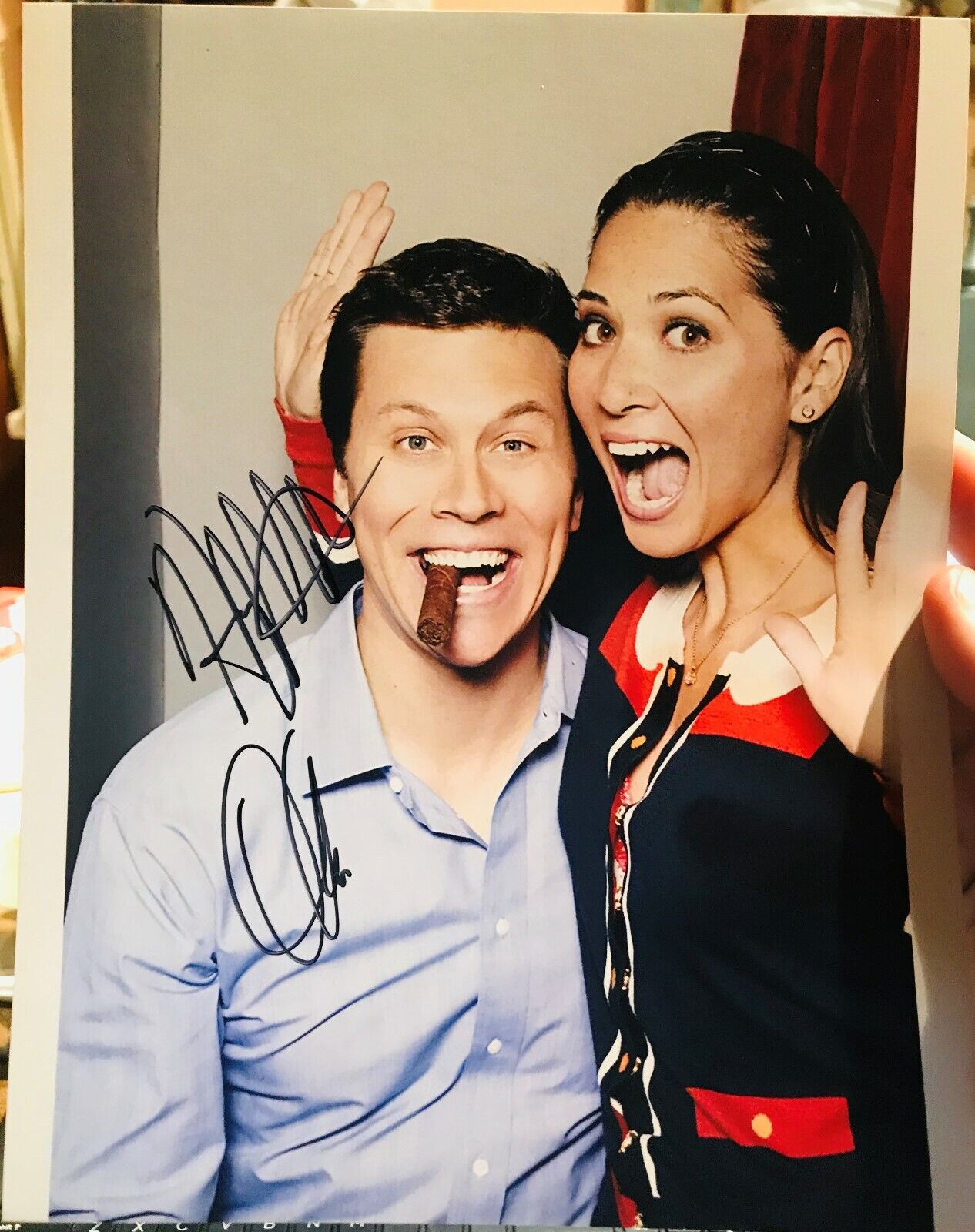 Perfect Couples autographed Photo Poster painting signed 8X10 #1 Olivia Munn Hayes MaCarthur