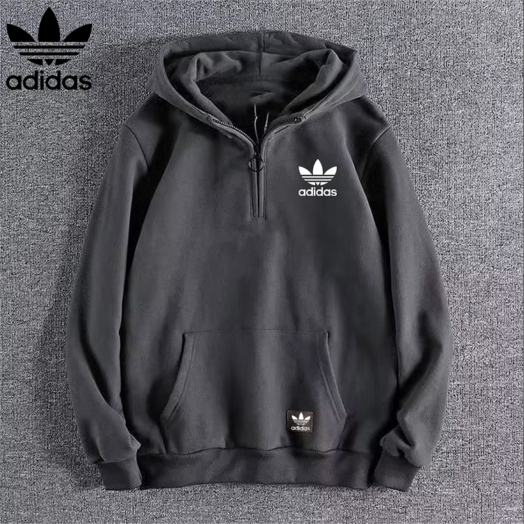 Uniwersalna jesienna kurtka Adidas na każdą okazję