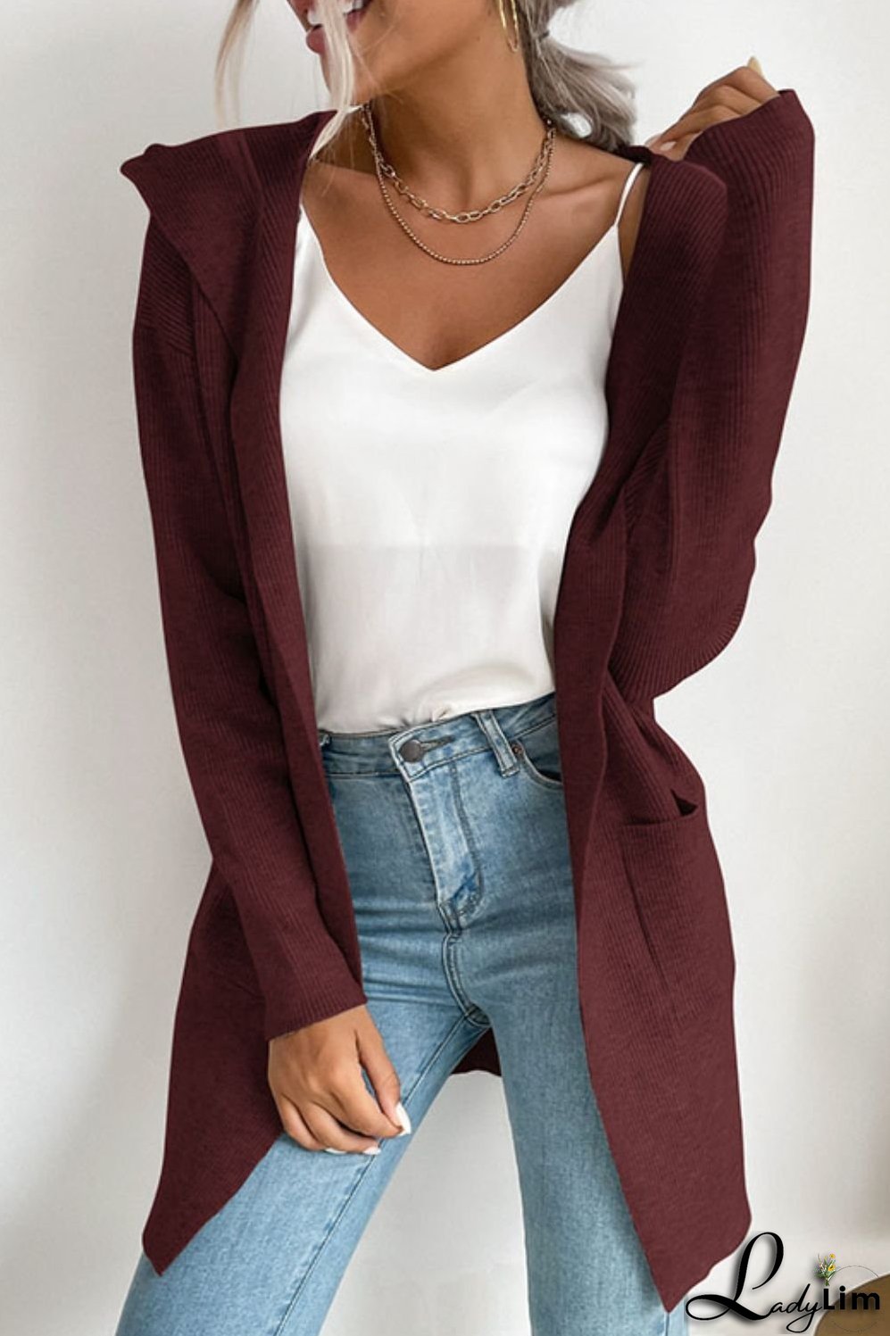 Effortless and Trendy Cardigan