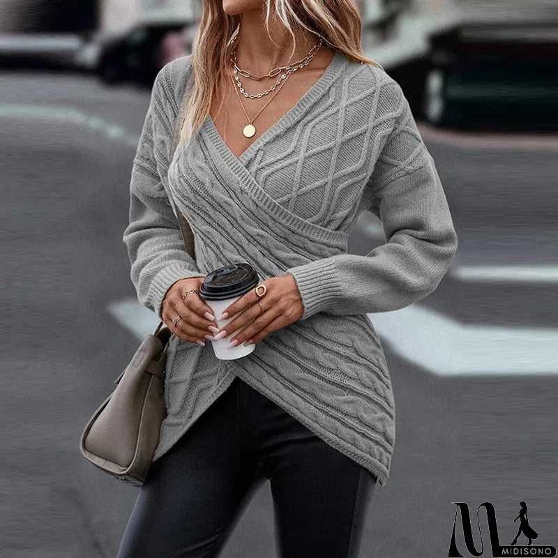 MidiSono - Modern and Versatile Sweater