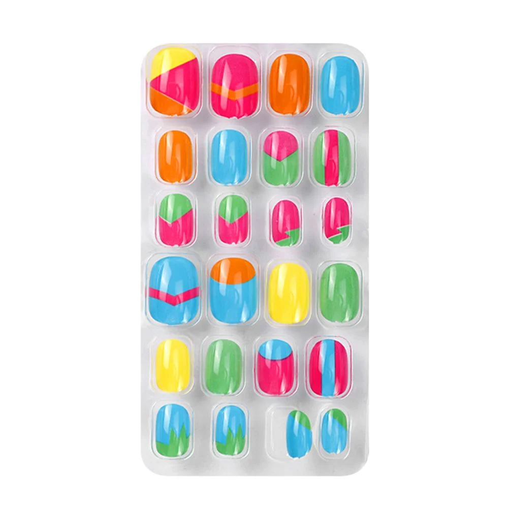 24Pcs/box Kids False Nails Press On Nail Cartoon Full Cover Fake Nails Snowflake Design Manicure Tips Nail Art for Children