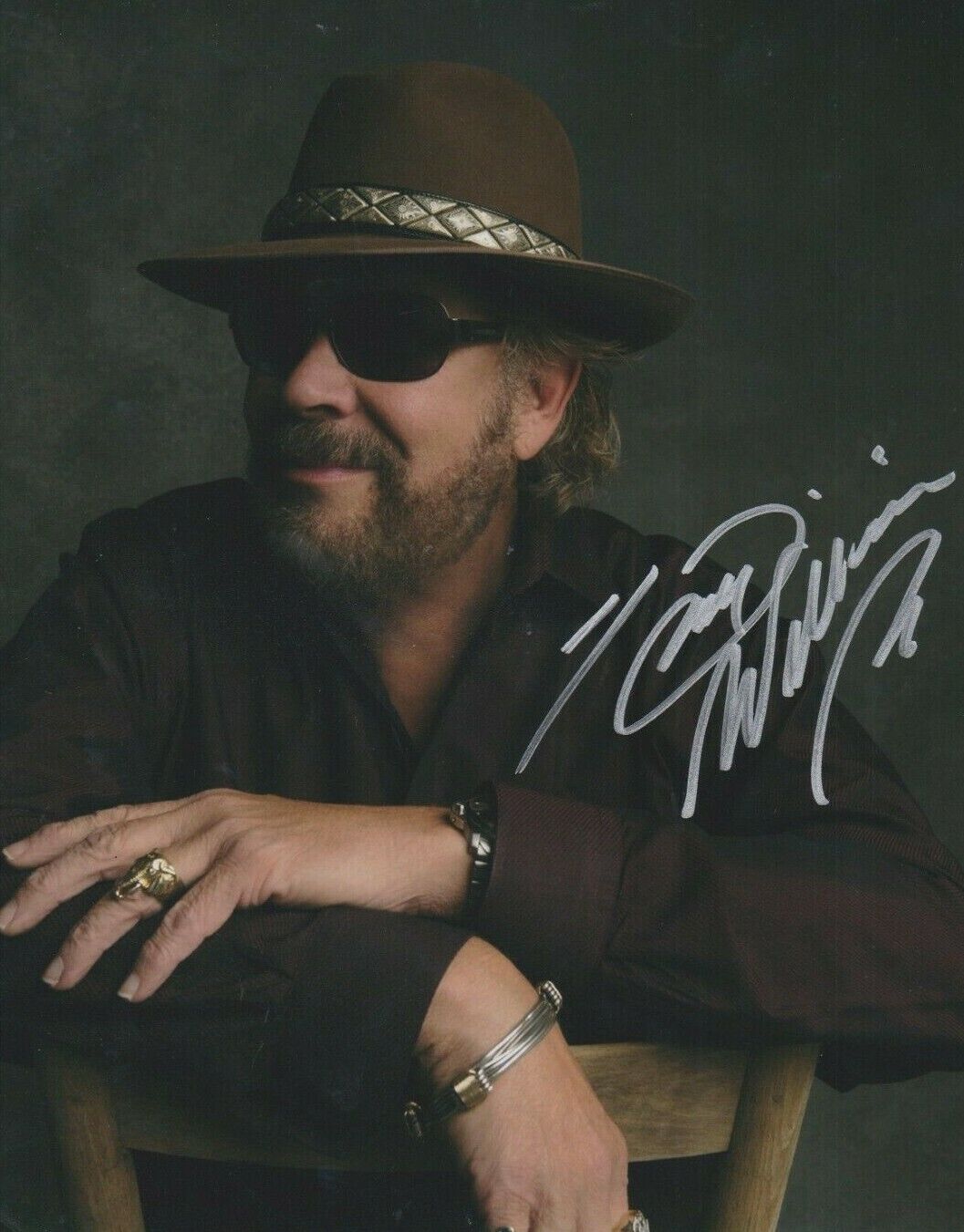 Hank Williams Jr **HAND SIGNED** 10x8 Photo Poster painting ~ Country music ~ AUTOGRAPHED