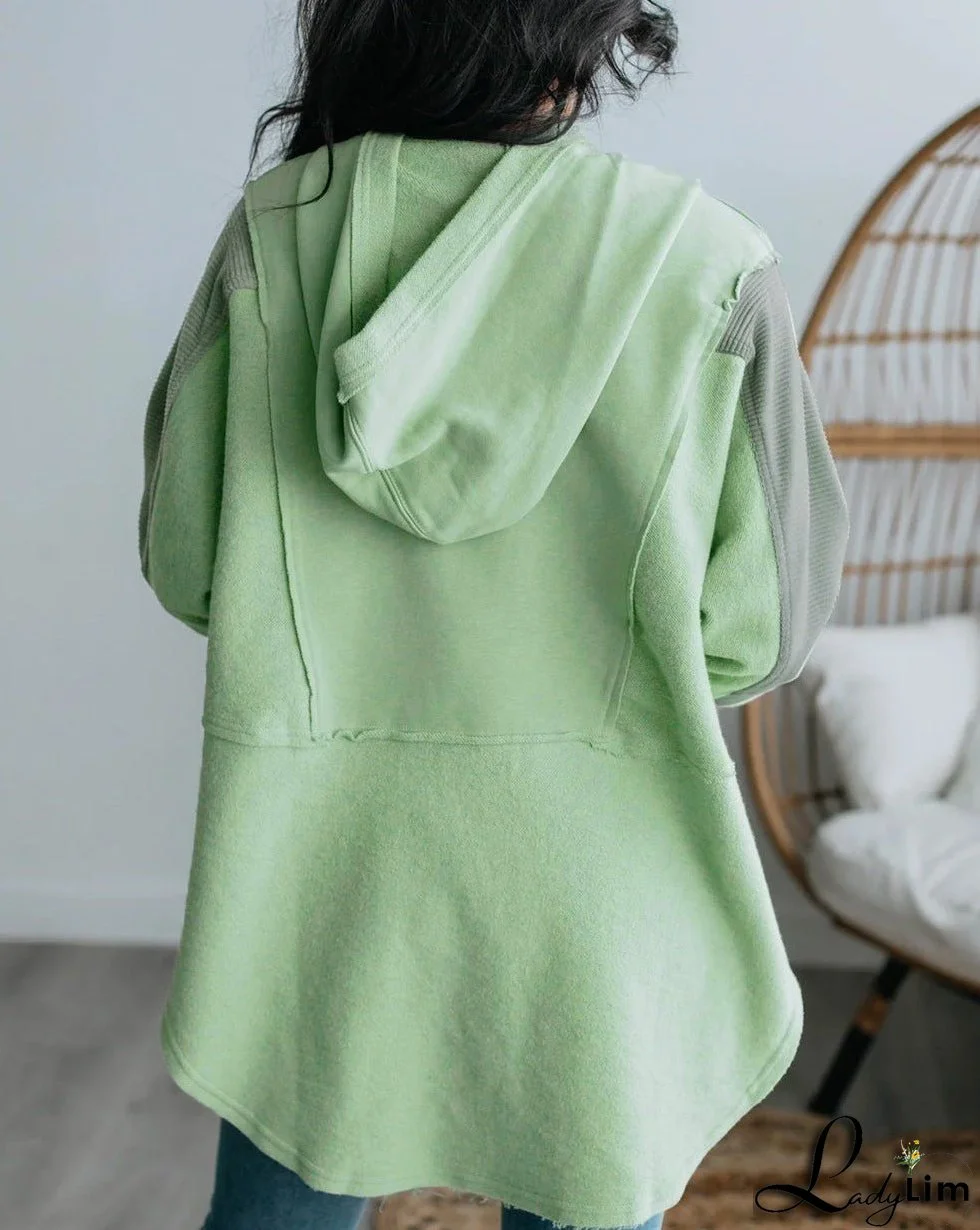 Effortless and Trendy Hoodie