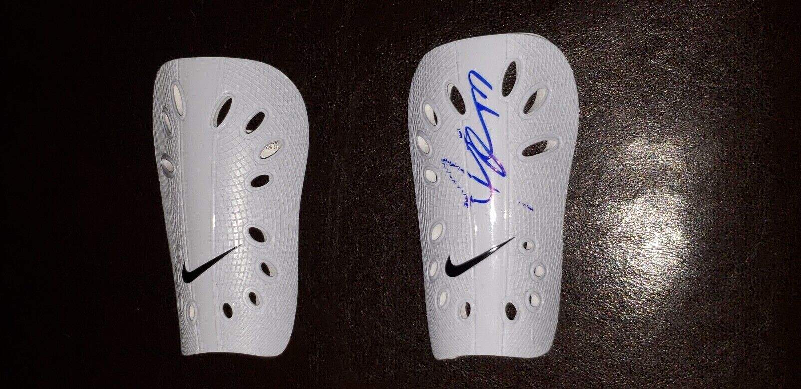 JOZY ALTIDORE 'TORONTO FC' USA NATIONAL TEAM CAPTAIN SIGNED SHIN GUARD *COA 1