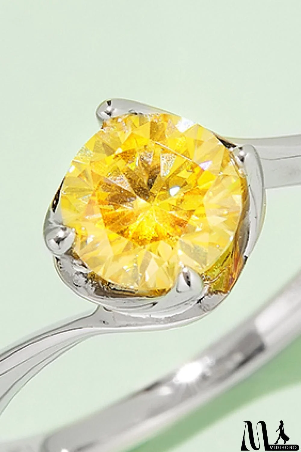 MidiSono - 1 Carat Moissanite 925 Sterling Silver Solitaire Ring