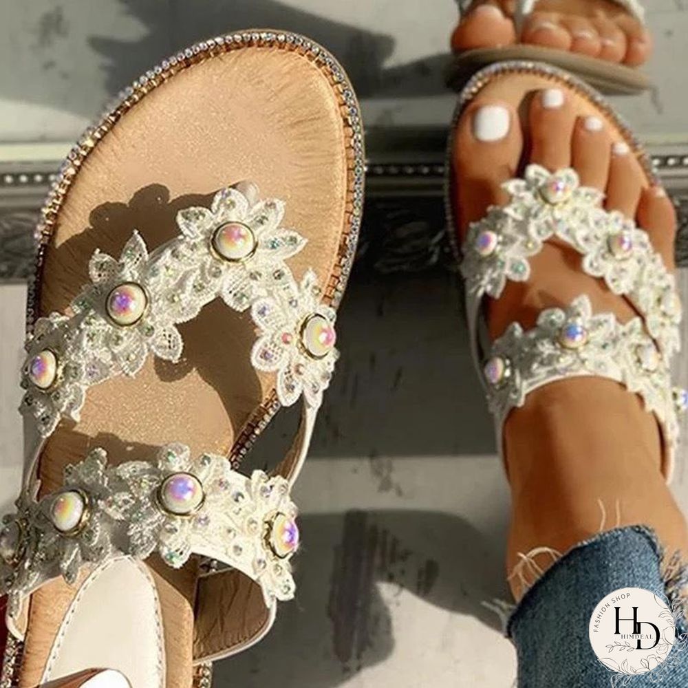 White/Black Flower Pearl Decor Slipper