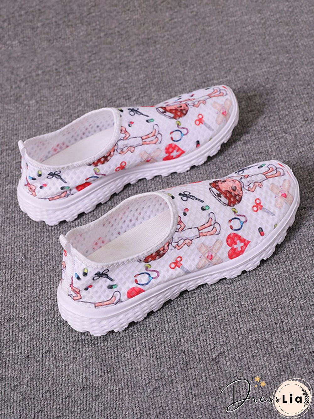 Nurse Fighting Epidemic Print Breathable Tulle Mesh Lightweight Sneakers