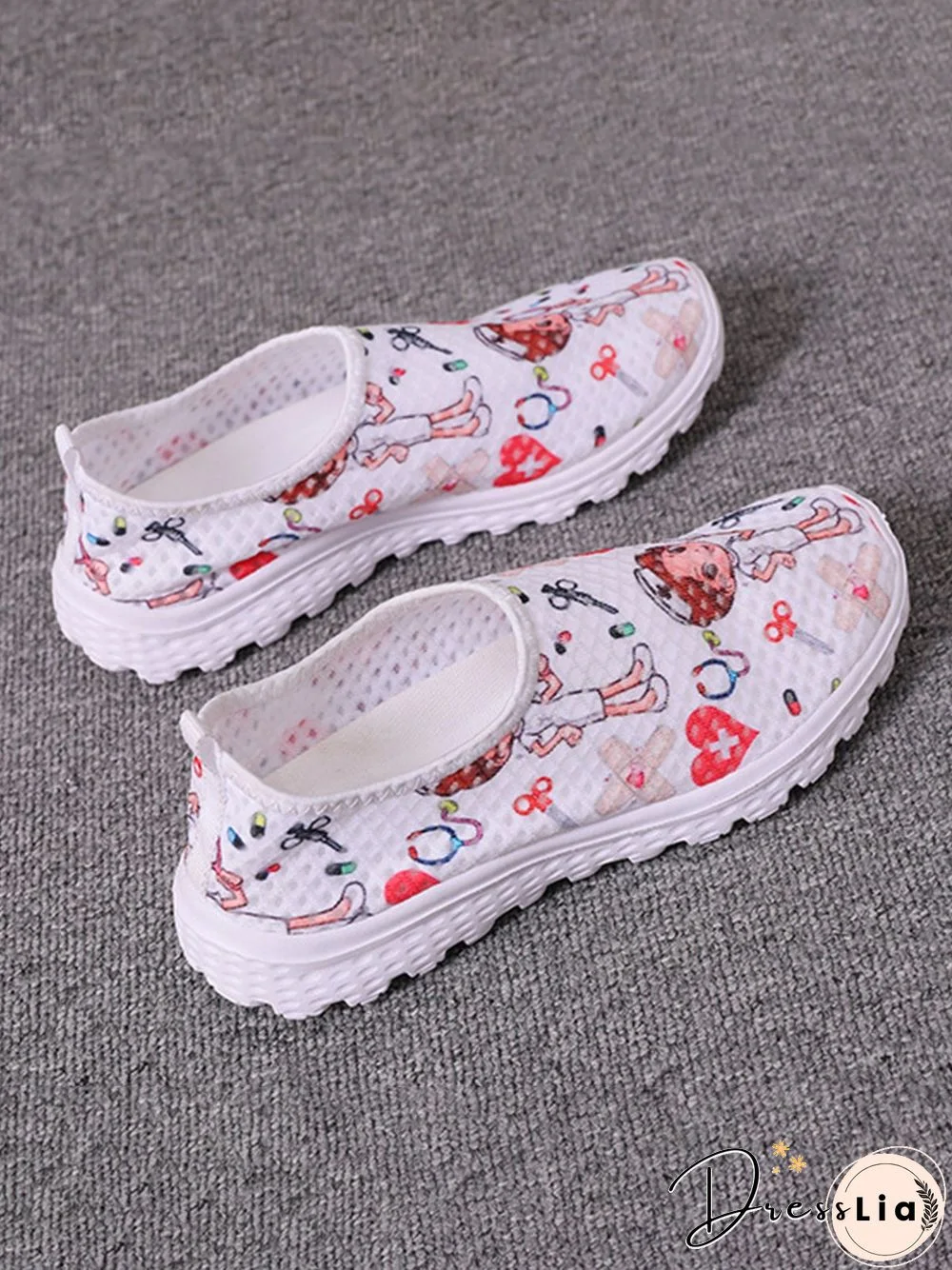 Nurse Fighting Epidemic Print Breathable Tulle Mesh Lightweight Sneakers