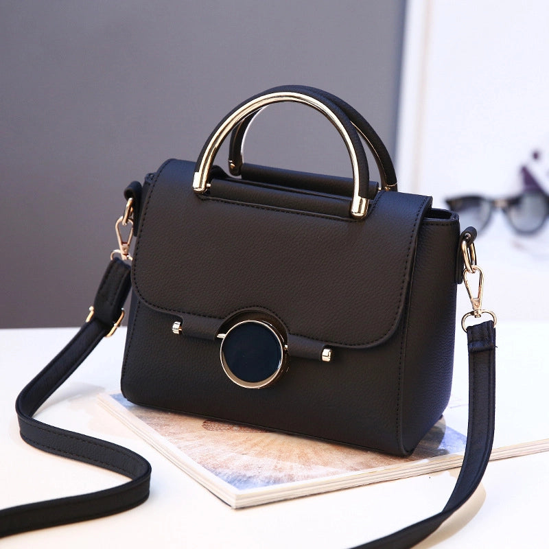 Women's Small Pu Leather Solid Color Vintage Style Classic Style Square Lock Clasp Crossbody Bag3