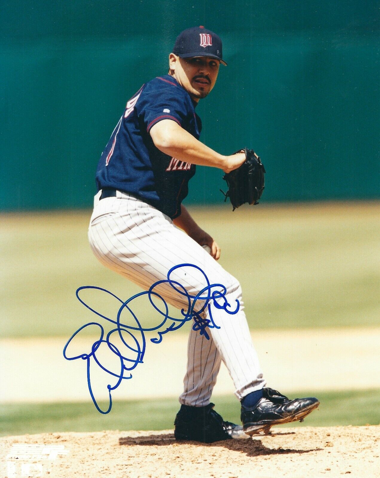 EDDIE GUARDADO AUTOGRAPHED Minnesota Twins 8X10 Photo Poster painting with COA