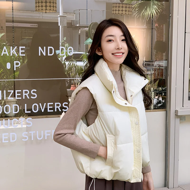 Woherb Short Cotton-Padded Jacket Vest Female Senior Sense Winter College Wind 2024 New Short Fried Street Collar Vest Thick Coat-Outfit Ideas