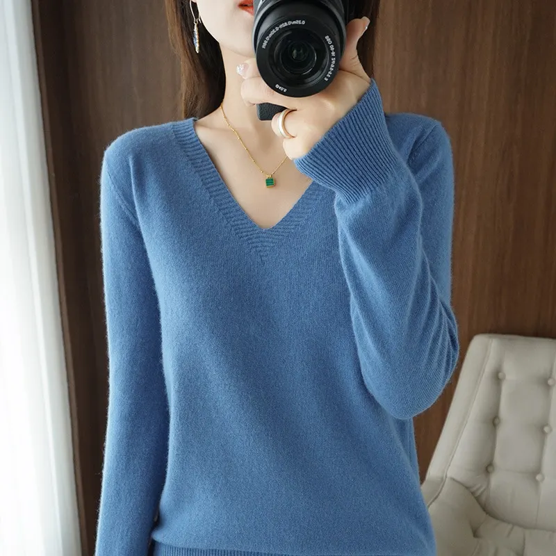 Churchf Churchf The 2023 Fall / Winter New Women's Knit Sweater Pullover Women's V-Neck Bottom Plush Sweater