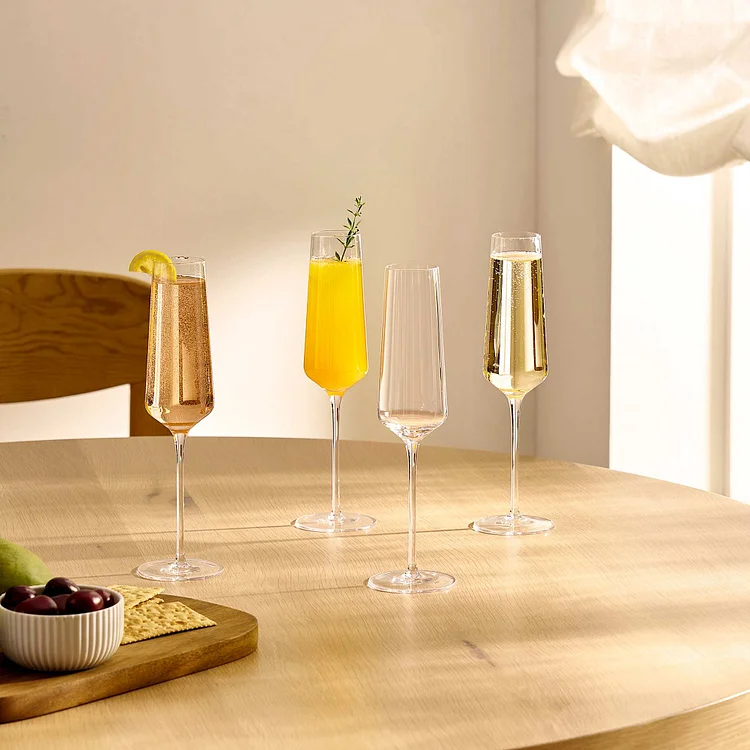 Lucent Champagne Glasses, Set of 4