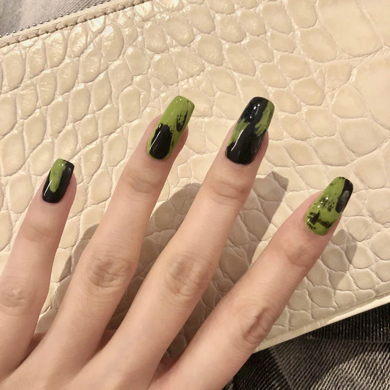 24pcs fake nails with designs Fang circular Art graffiti Black green artificial nails with glue square press on nails-Nail Inspo