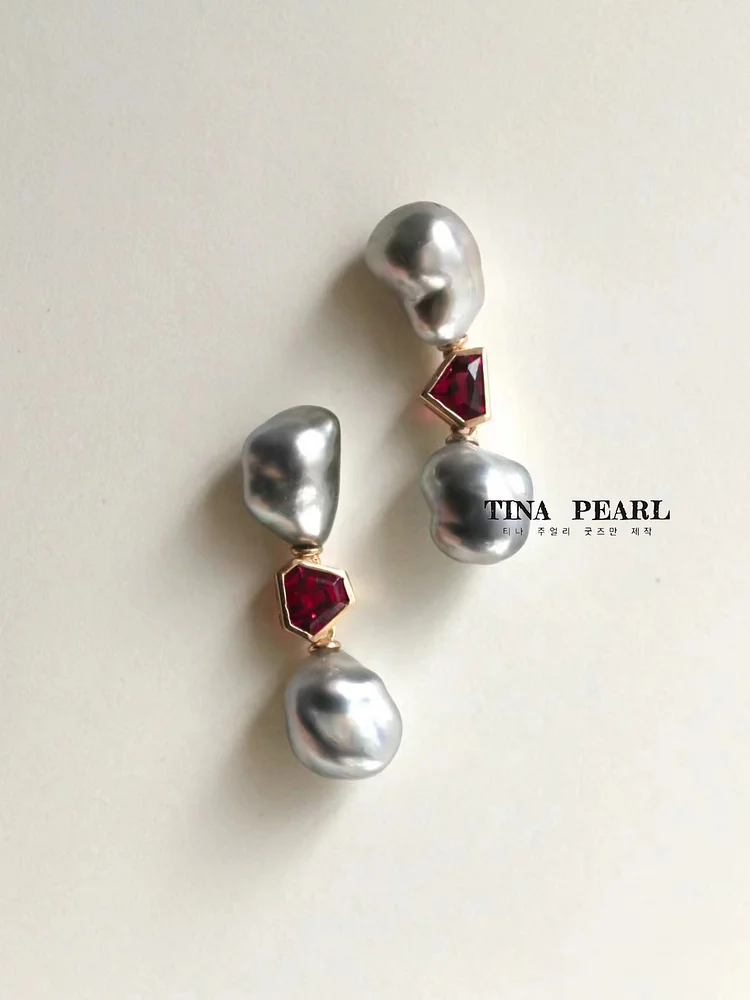 TINA Jewelry 18k gold Tahiti Sea Pearl Baroque + profiled cut jewel earrings