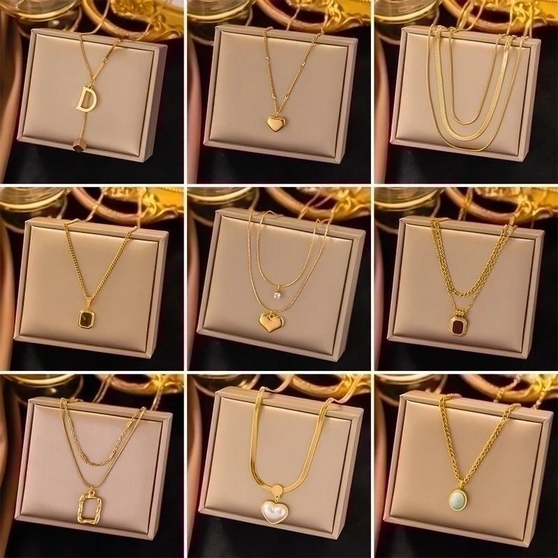 304 Stainless Steel 18K Gold Plated Minimalist Plating Inlay U Shape Heart Shape Acrylic Artificial Rhinestones Plastic Pendant Necklace