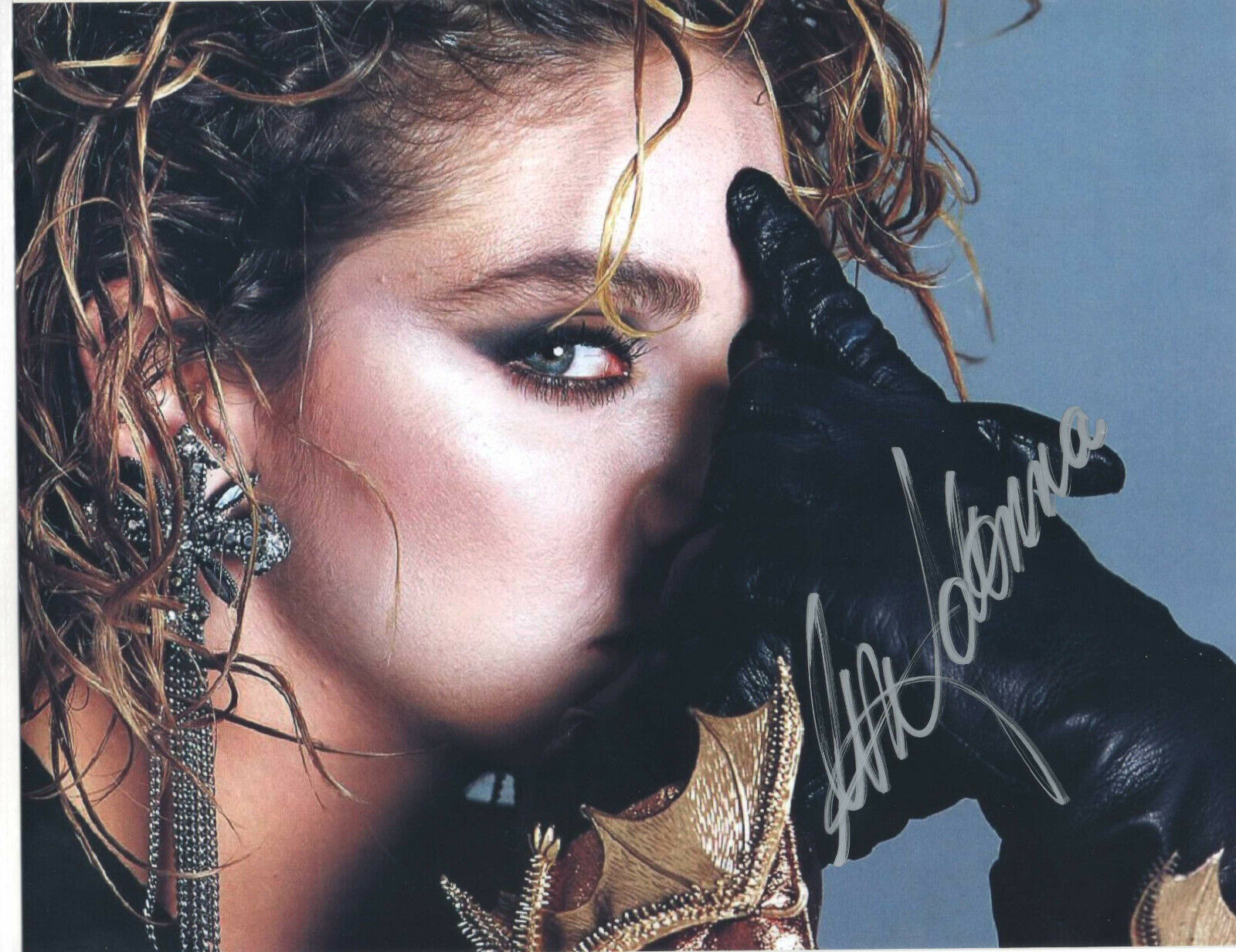 MADONNA - GORGEOUS YOUNG POSE - HAND SIGNED AUTOGRAPHED Photo Poster painting WITH COA