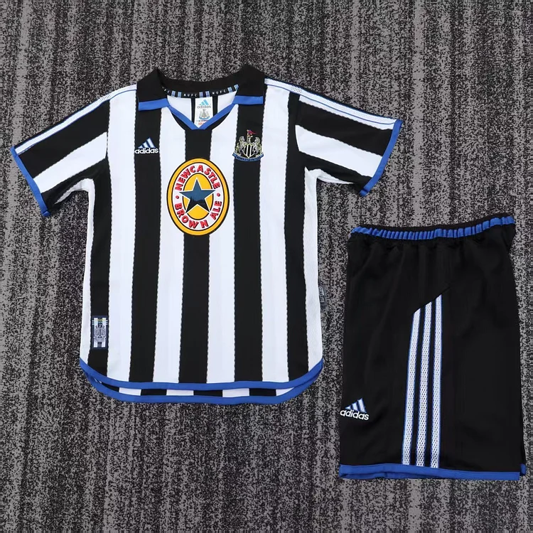 Kids Newcastle United 1999/00 Retro Home Jersey