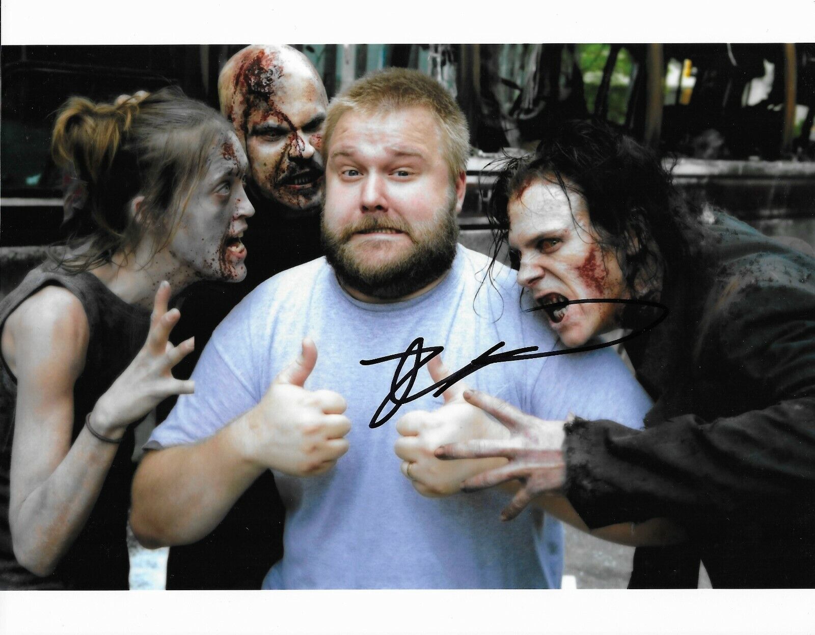 Robert Kirkman The Walking Dead autographed Photo Poster painting signed 8x10 #1 writer creator