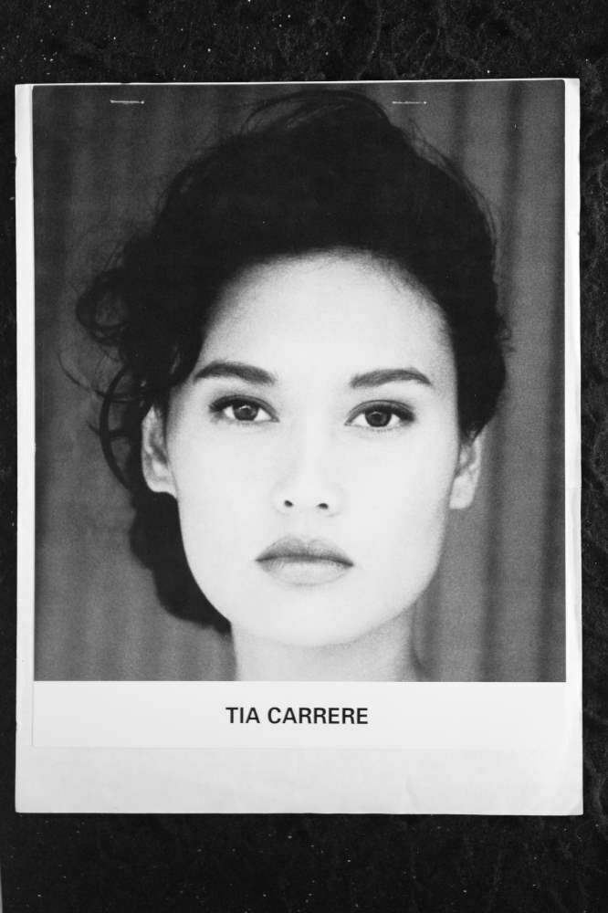 Tia Carrere - 8x10 Headshot Photo Poster painting w/ Resume - Wayne's World