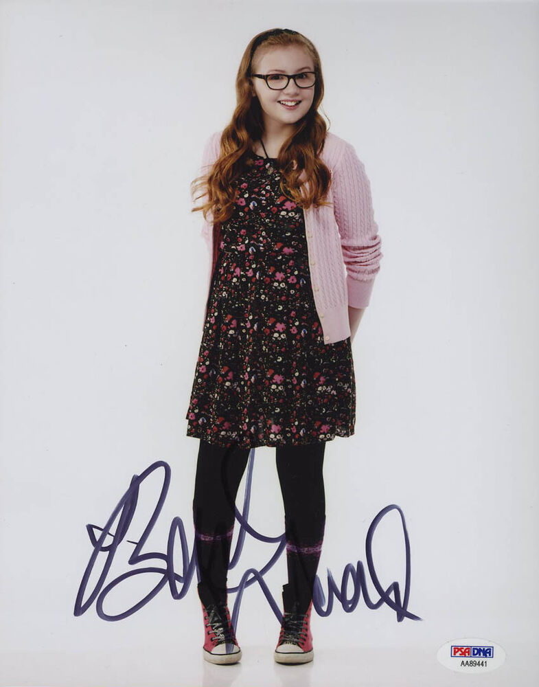 Bebe Wood SIGNED 8x10 Photo Poster painting Shannon The Real O'Neals PSA/DNA AUTOGRAPHED