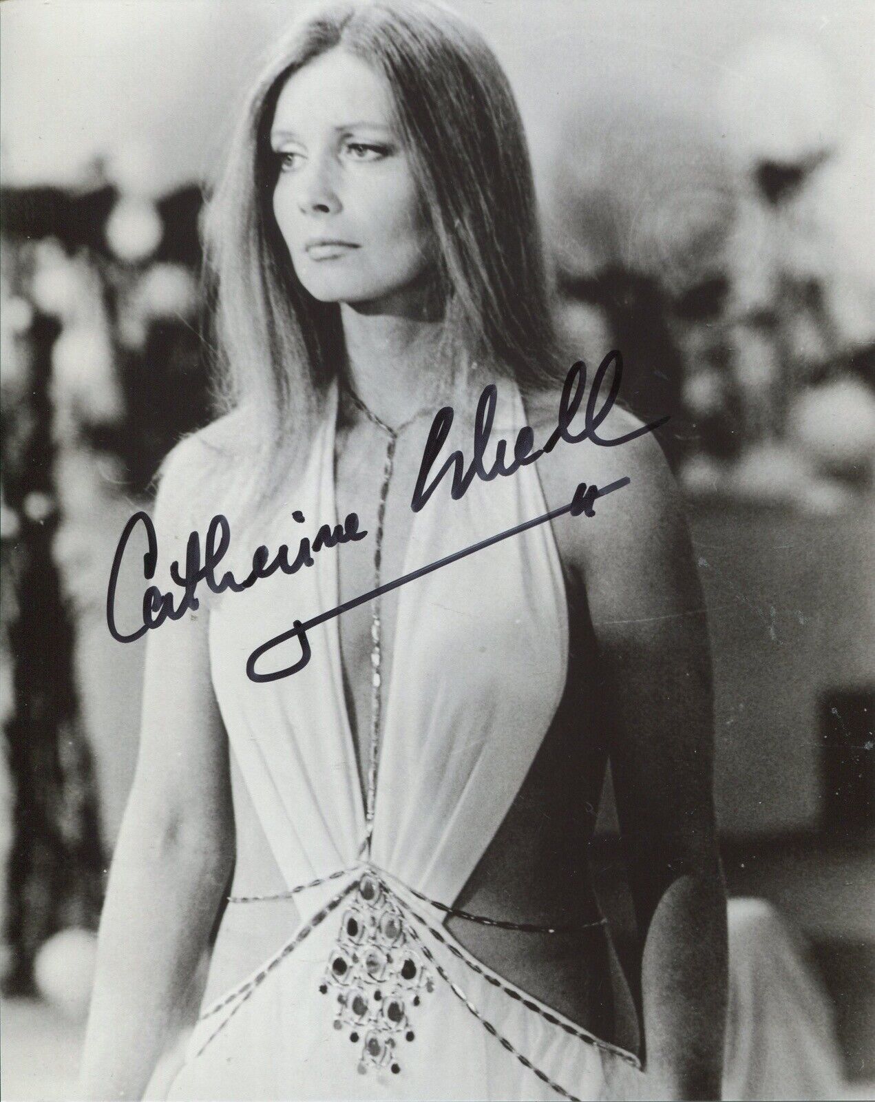 007 James Bond actress Catherine Schell signed 8x10 Photo Poster painting