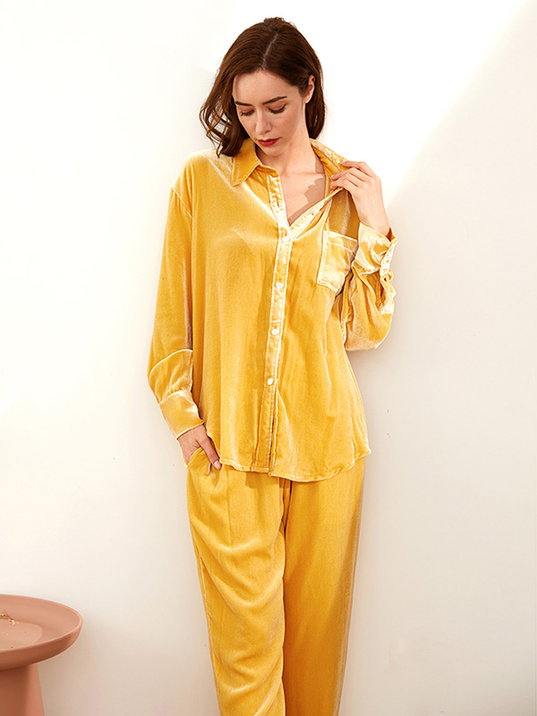  Long Sleeve Velvet Silk Pajamas